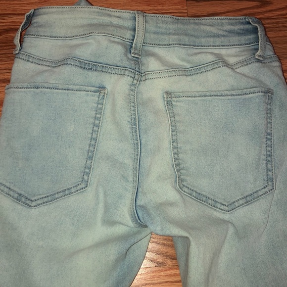 Light Blue Low Rise Ripped Jegging - Picture 4 of 4